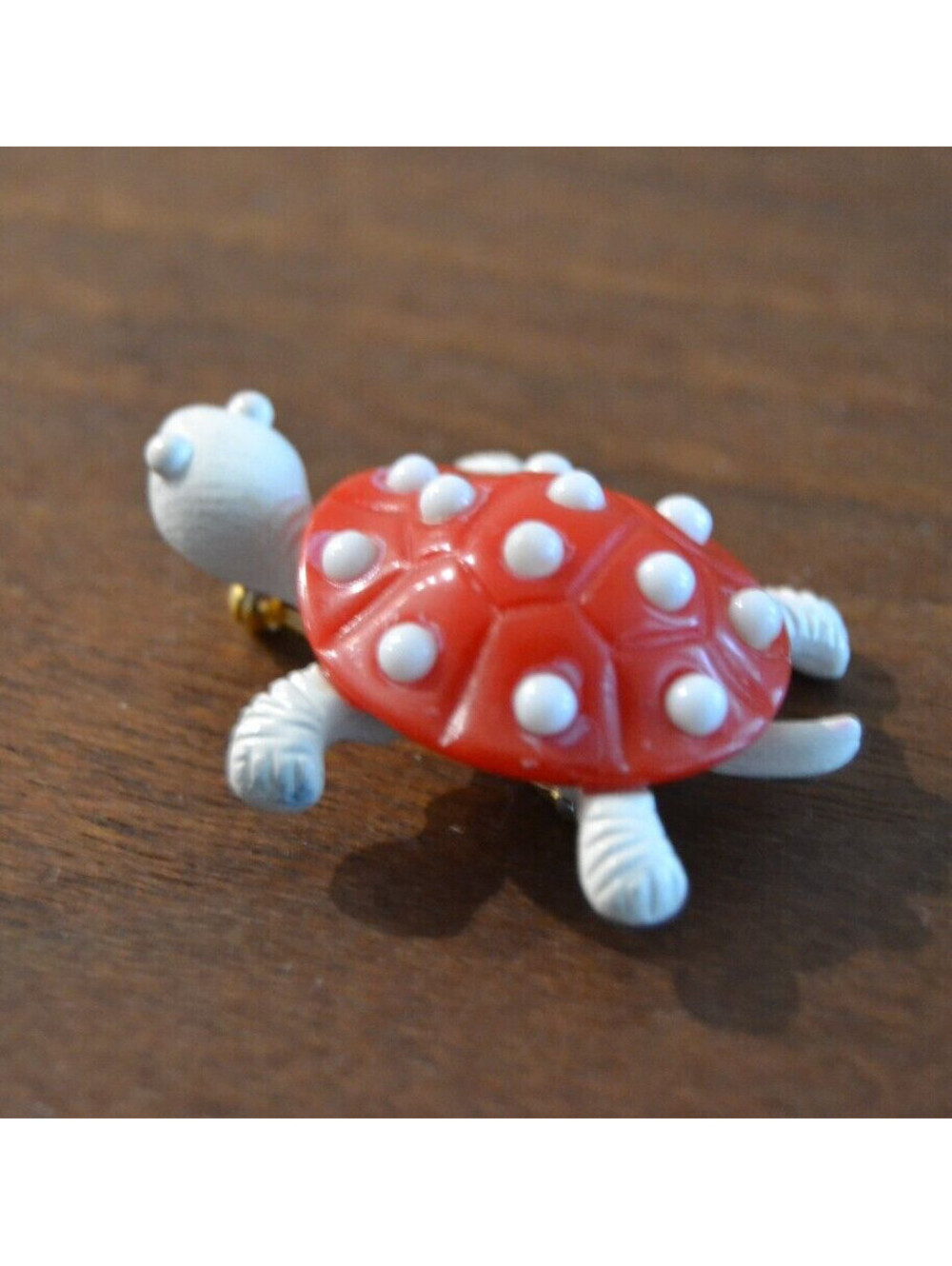 Vintage Crown Trifari Turtle Brooch Red White Enamel Signed 1.75"